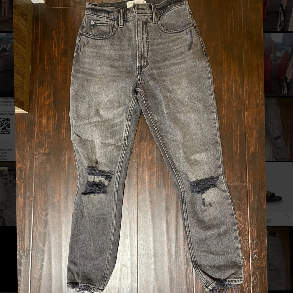 Abercrombie & Fitch High Rise Skinny Distressed Jeans